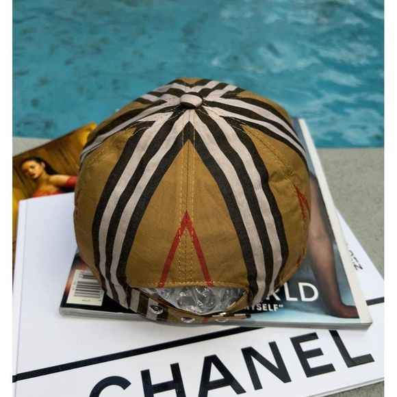 SOLD Burberry London Women's Beige Nova Check & TB Logo Baseball Cap Size M - Picture 6 of 13